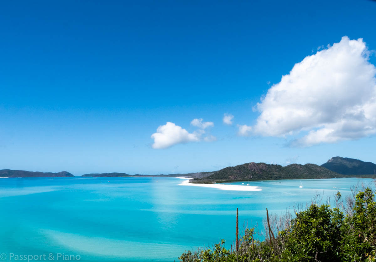 Image of the stunning view from Hill Inlet Lookout