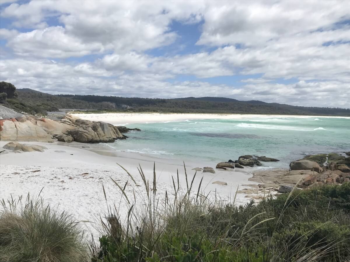 An image of the Bay of Fires in Tasmania