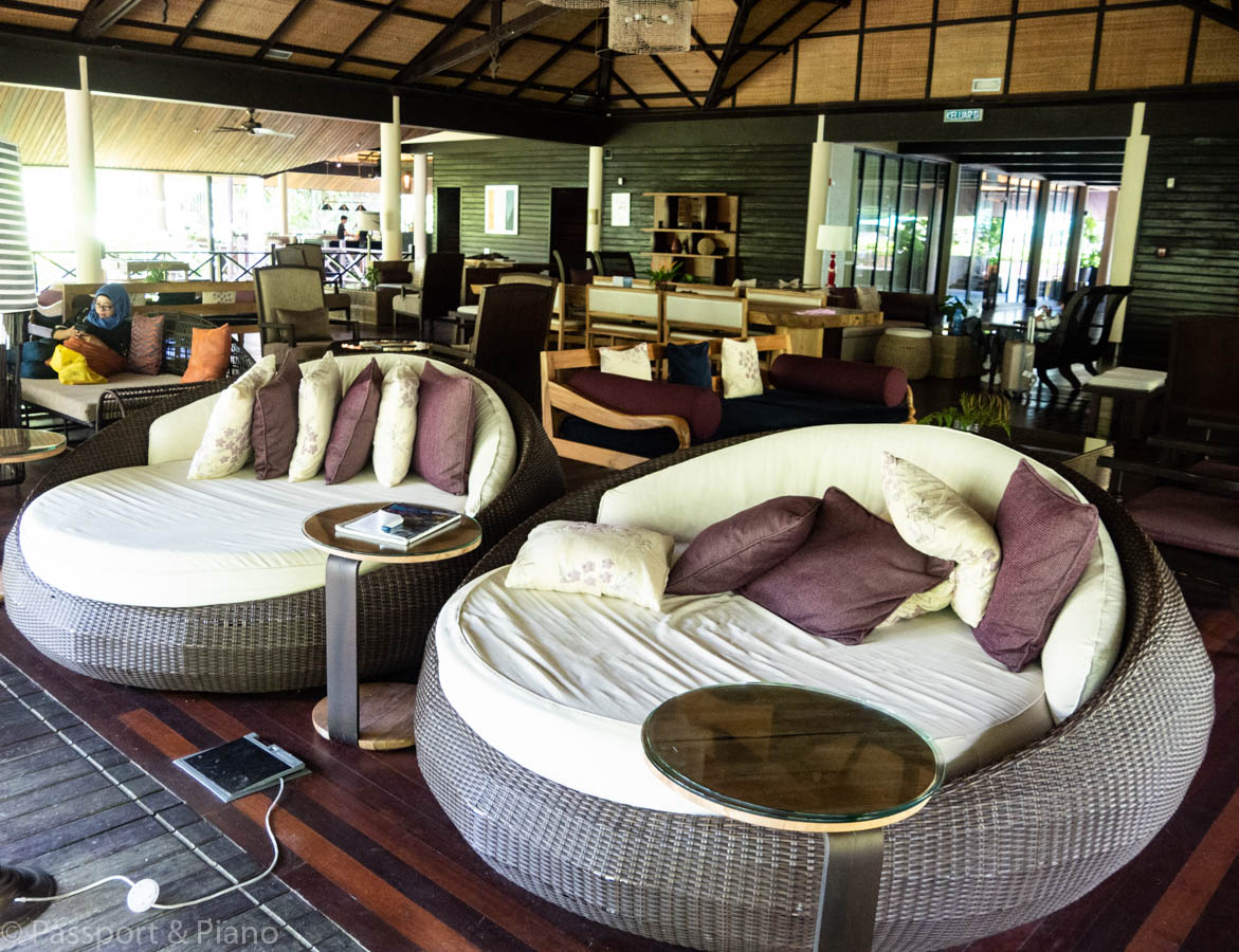 An image of the luxiourous day beds in the lounge at the Marriott, Borneo