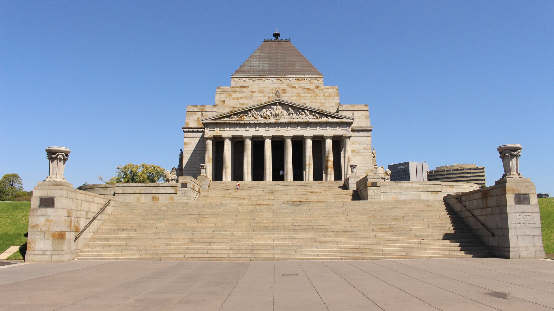 An image of the Shrine of Rememberance