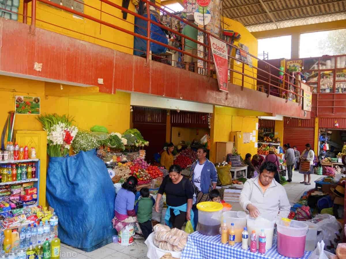 An image of the market at Ollantaytambo, Peru