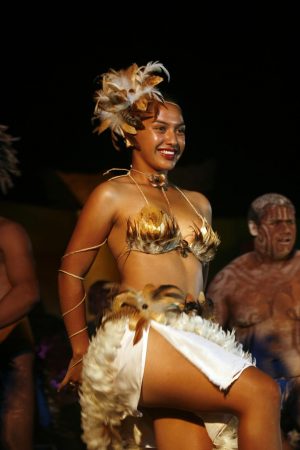 An image of female Rapa Nui dancing at the Easter Island culture and music show